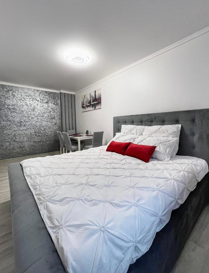 Luxor Ultra-Central Apartments Sibiu Exterior photo